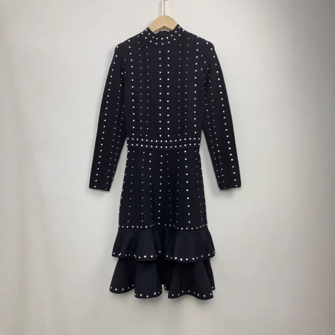 Robe Maille Noire à Volants & Paillettes – Taille Haute, Élégance Structurée - Paris Aura