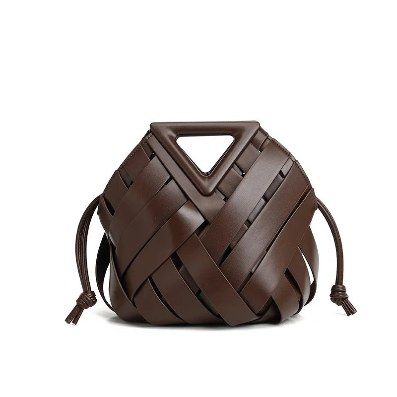 Sac Tressé Hollow PU – L’alliance du style et de la légèreté