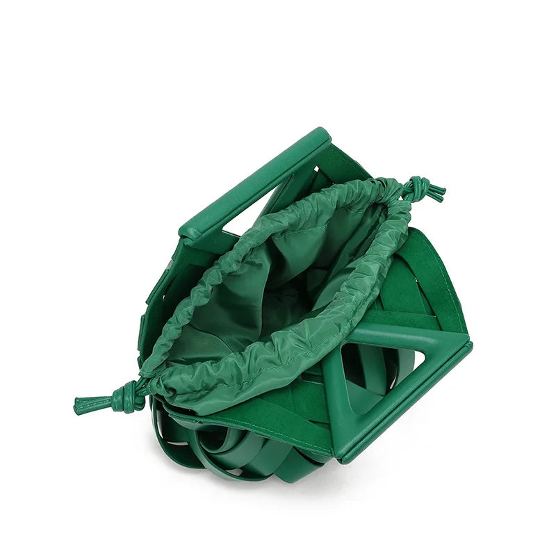 Sac Tressé Hollow PU – L’alliance du style et de la légèreté