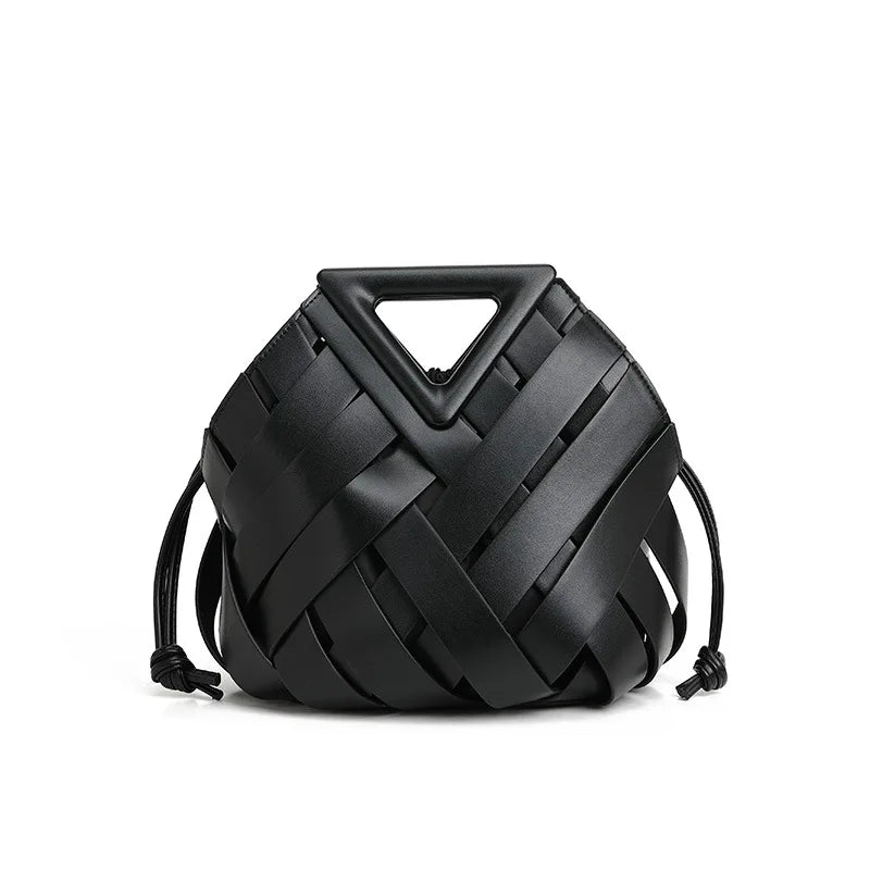 Sac Tressé Hollow PU – L’alliance du style et de la légèreté