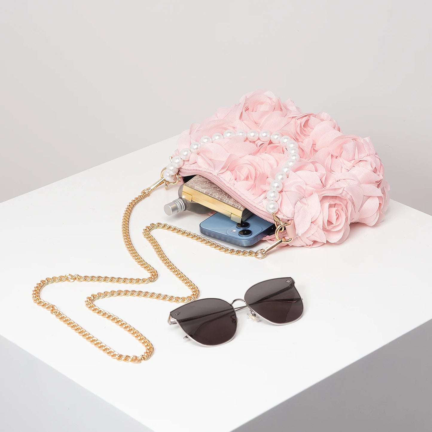Sac de Soirée Rose Élégance – Perles & Chaîne Métal - Paris Aura