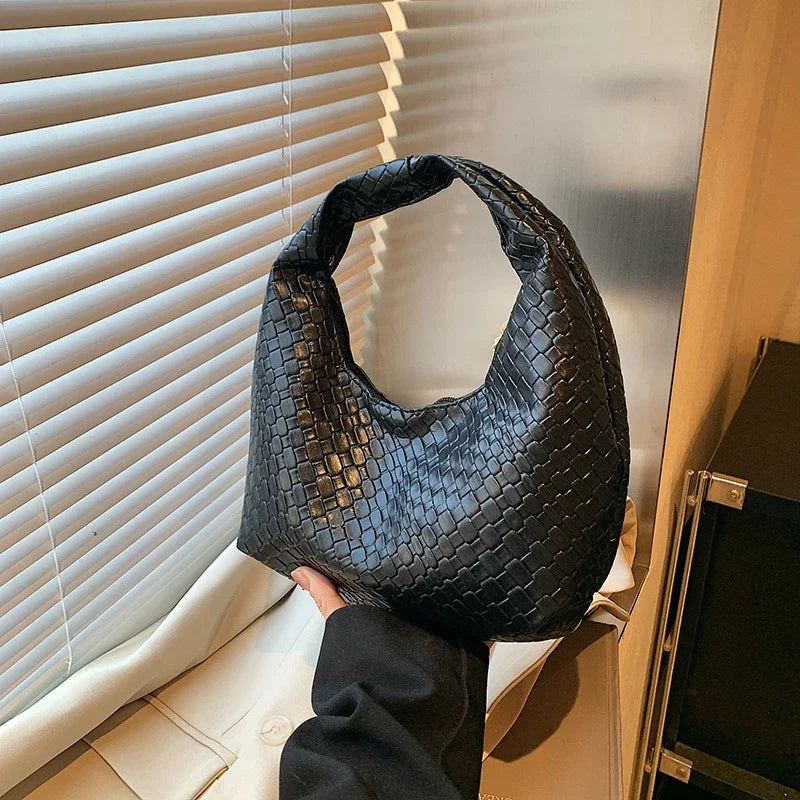 Sac Hobo Tressé – Élégance Décontractée - Paris Aura