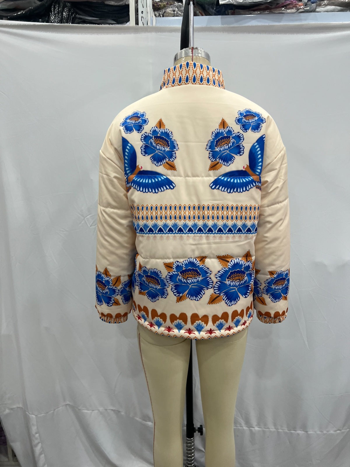 Doudoune "Motif Artistique" : Douceur et Chaleur pour Dames - Paris Aura