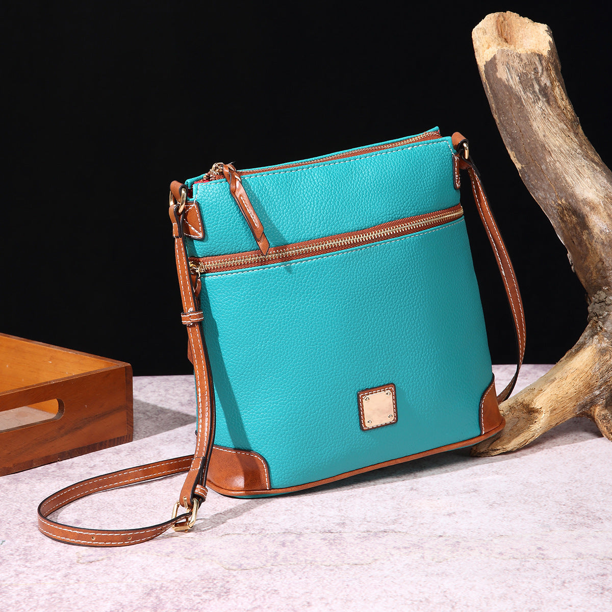 Clémence – Sac Bandoulière Effet Cuir Grainé Vintage - Paris Aura