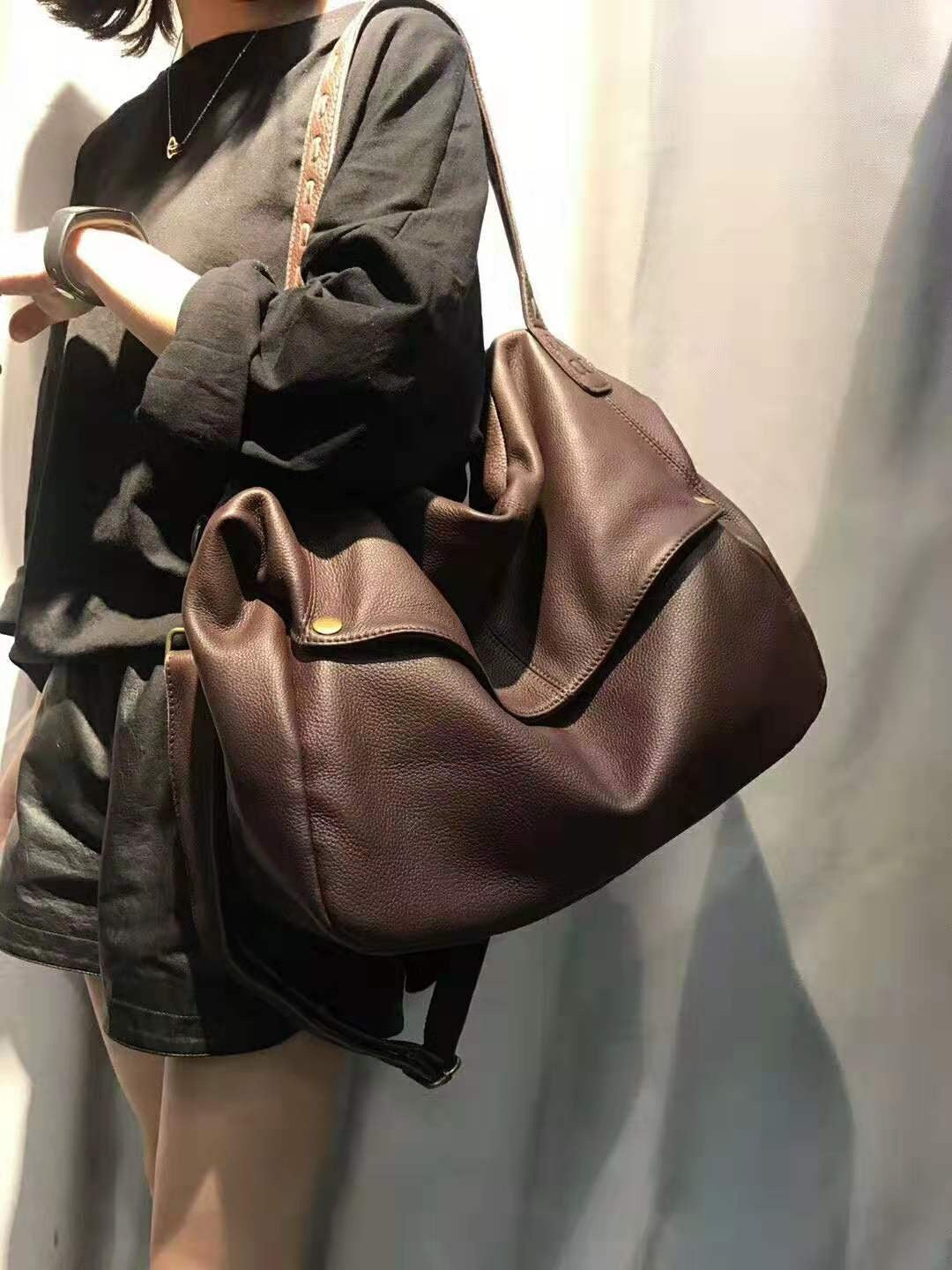 👜 Sac à Épaule en Cuir Véritable – Grande Capacité Élégante - Paris Aura