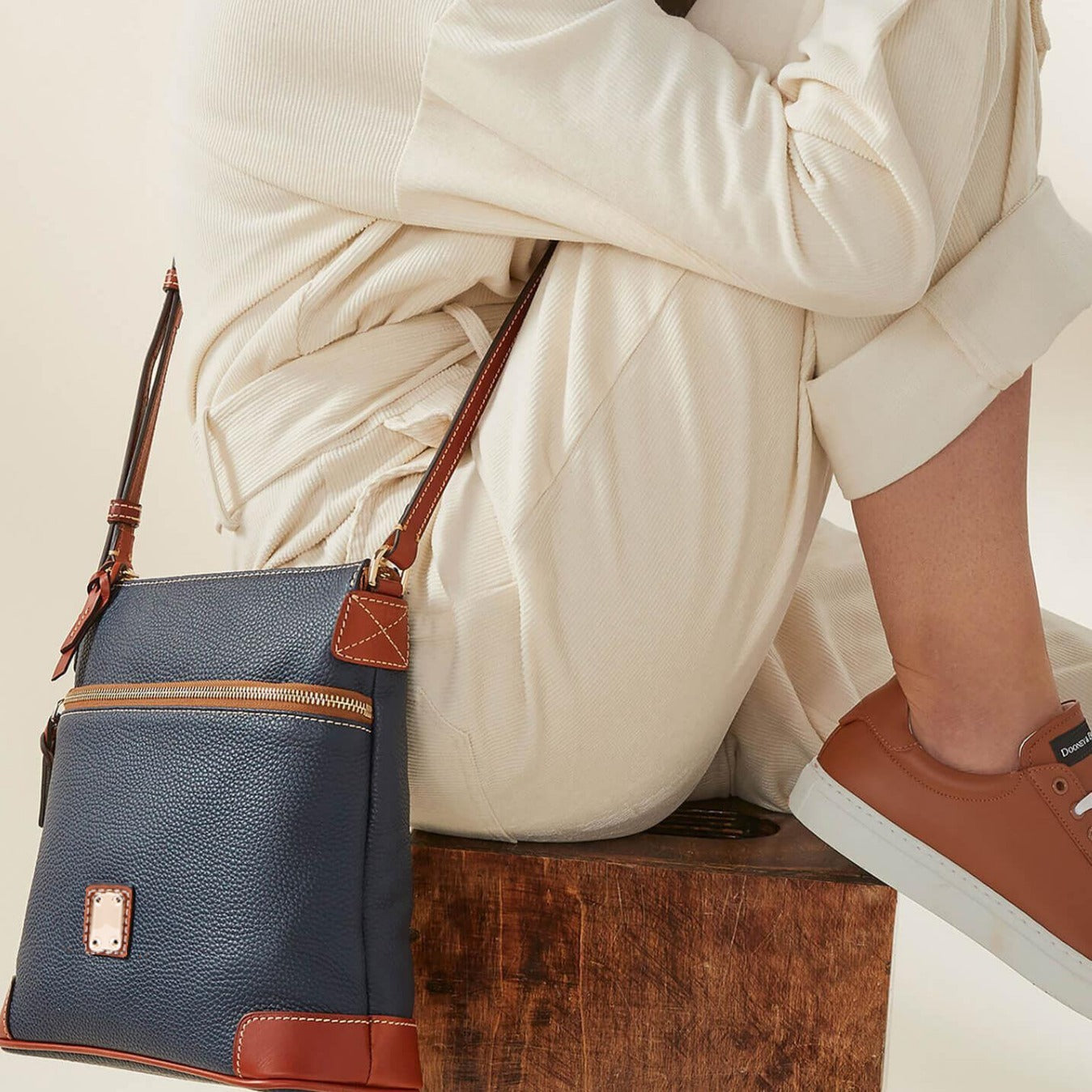Clémence – Sac Bandoulière Effet Cuir Grainé Vintage - Paris Aura