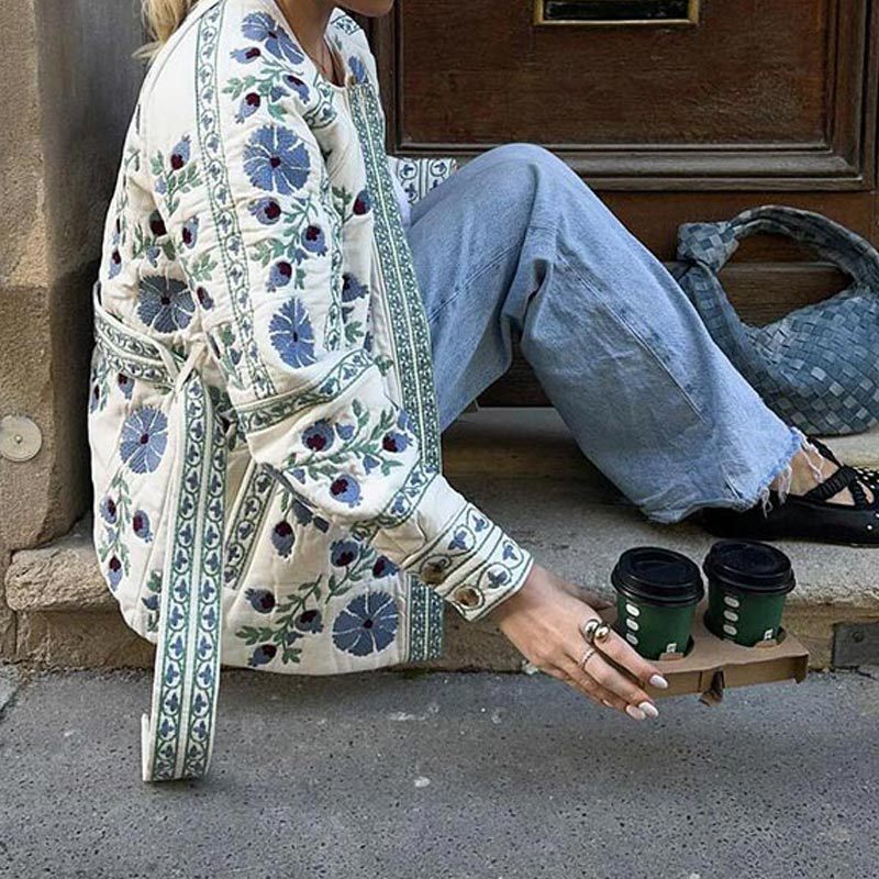 Doudoune "Imprimé Bleu Élégant" : Cintrée et Stylée - Paris Aura