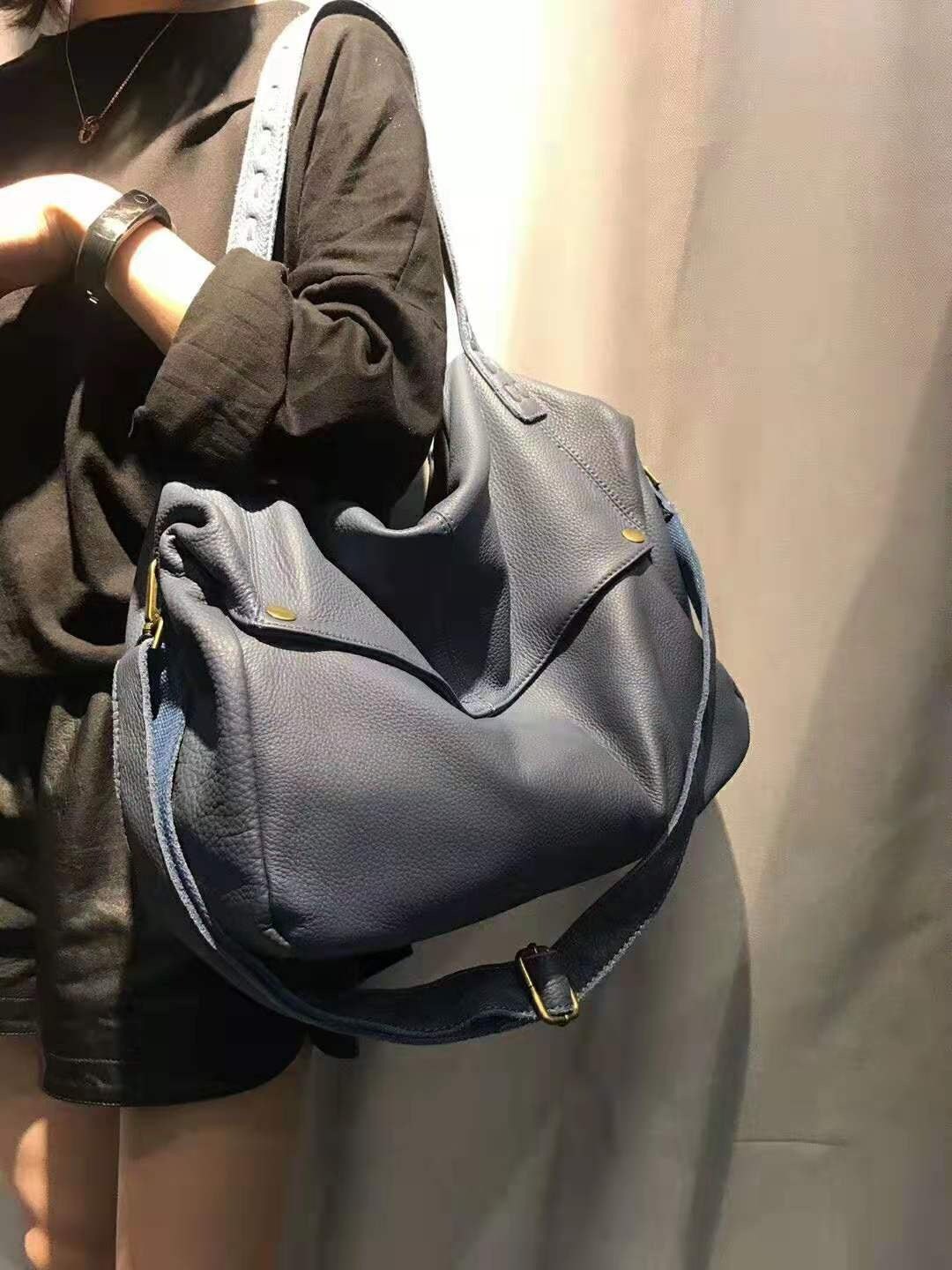 👜 Sac à Épaule en Cuir Véritable – Grande Capacité Élégante - Paris Aura
