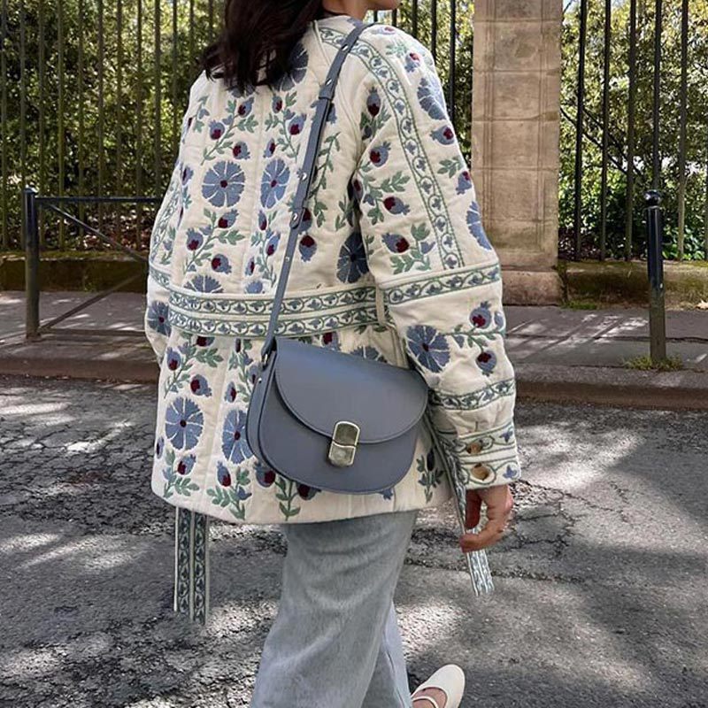 Doudoune "Imprimé Bleu Élégant" : Cintrée et Stylée - Paris Aura