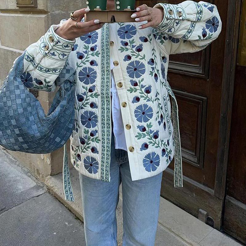 Doudoune "Imprimé Bleu Élégant" : Cintrée et Stylée - Paris Aura