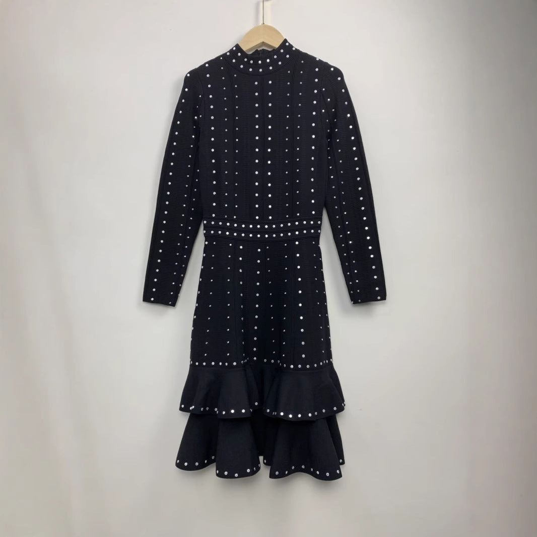 Robe Maille Noire à Volants & Paillettes – Taille Haute, Élégance Structurée - Paris Aura