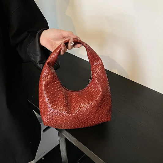 Sac Hobo Tressé – Élégance Décontractée - Paris Aura