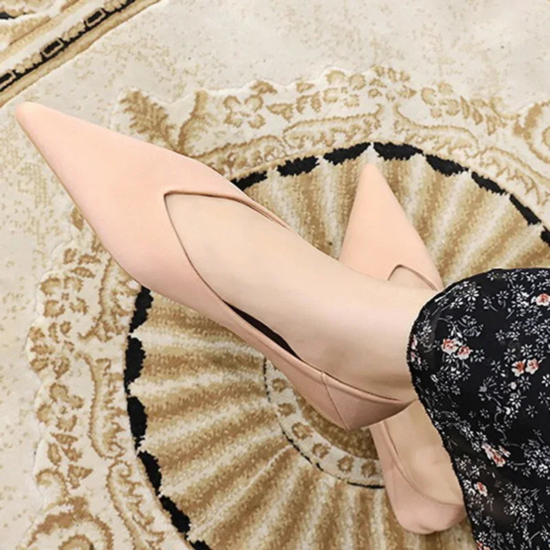 Élise – Ballerines Satinées à Bout Pointu - Paris Aura