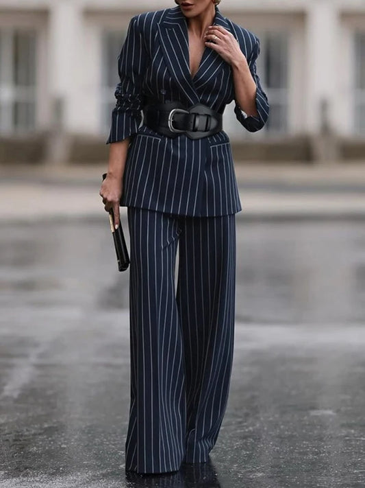 Blazer Long à Rayures avec Ceinture Chic et Urbain - Paris Aura