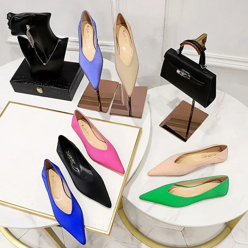Élise – Ballerines Satinées à Bout Pointu - Paris Aura