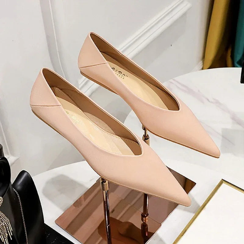 Élise – Ballerines Satinées à Bout Pointu - Paris Aura