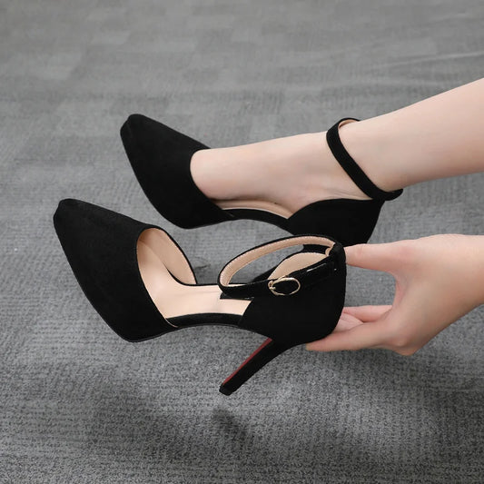 Axelle – Escarpins Plateforme à Talons Fins et Bride Cheville - Paris Aura