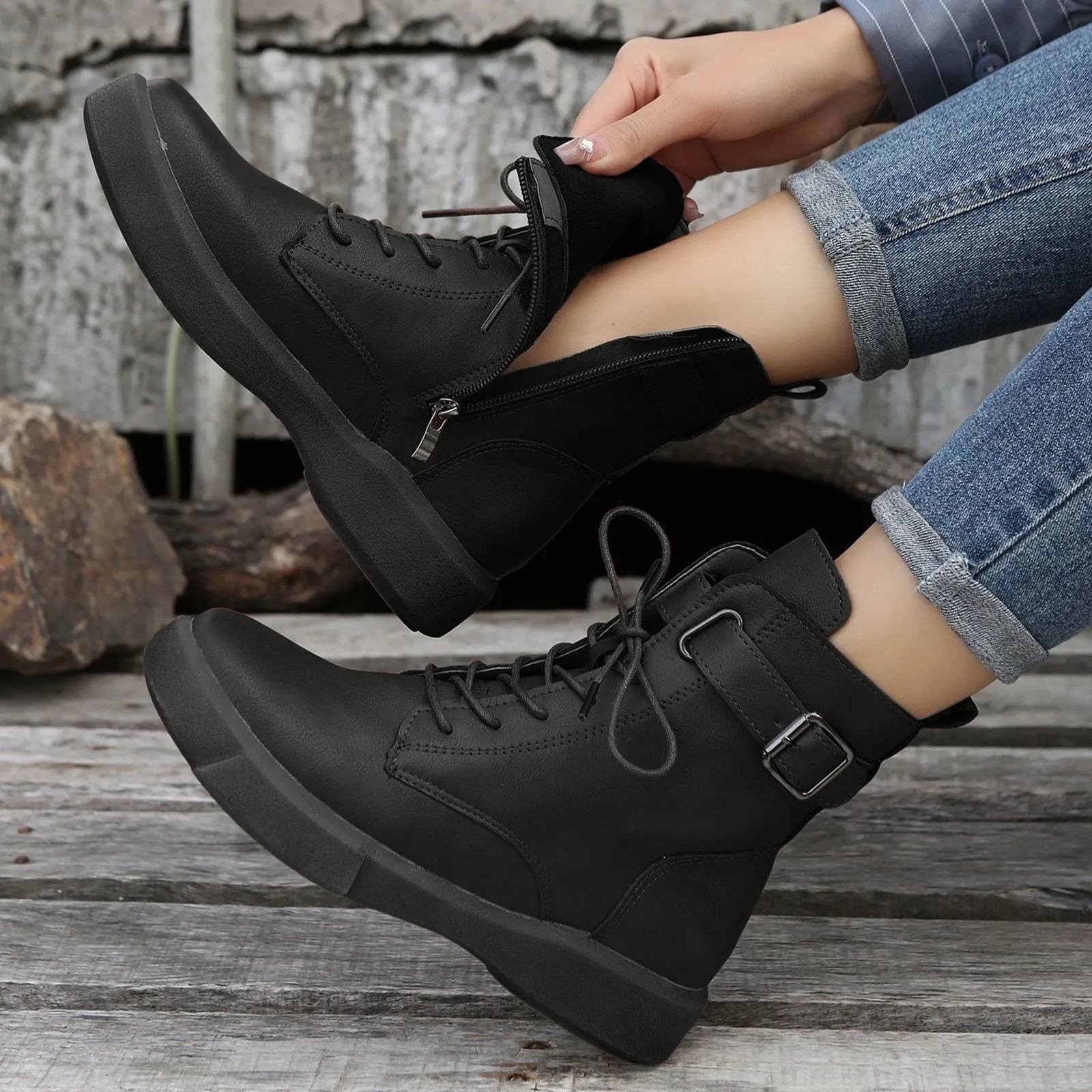 Clémence – Bottines Pointues en Toile avec Ceinture Rétro - Paris Aura