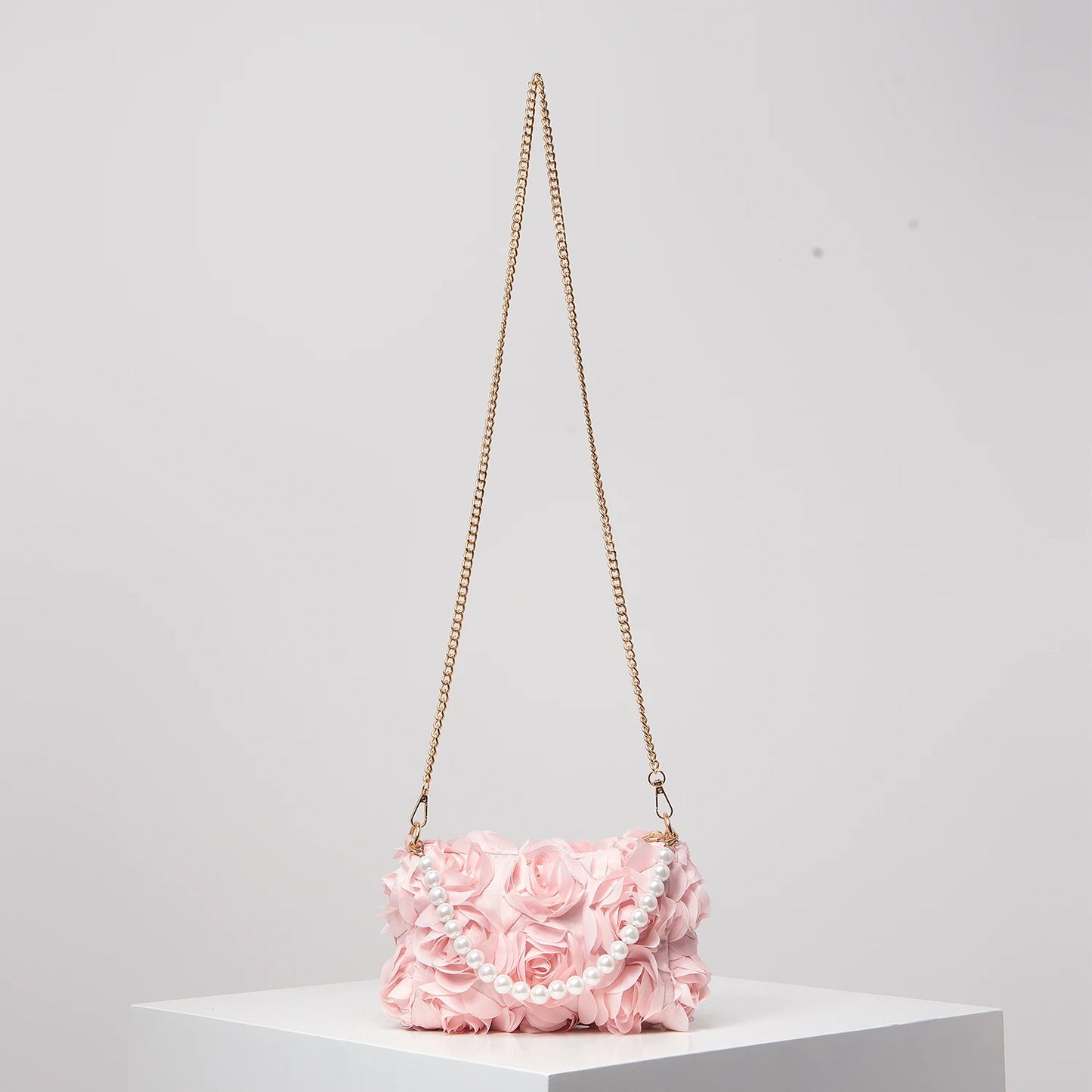 Sac de Soirée Rose Élégance – Perles & Chaîne Métal - Paris Aura
