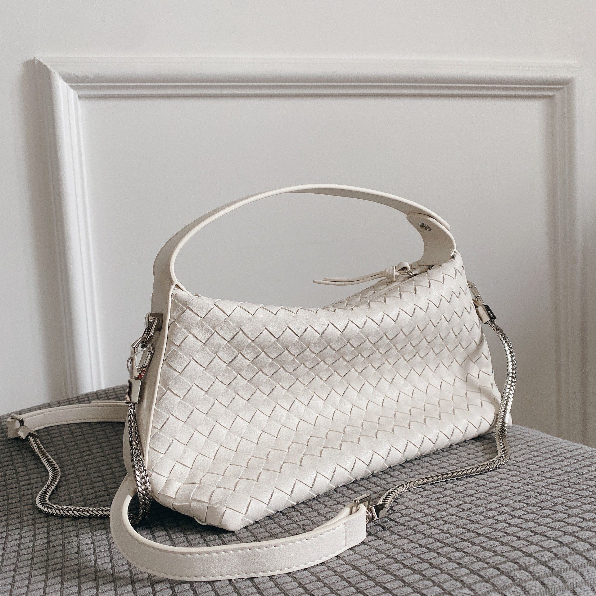 Clémence – Sac Tressé en Cuir Véritable Format Mini - Paris Aura