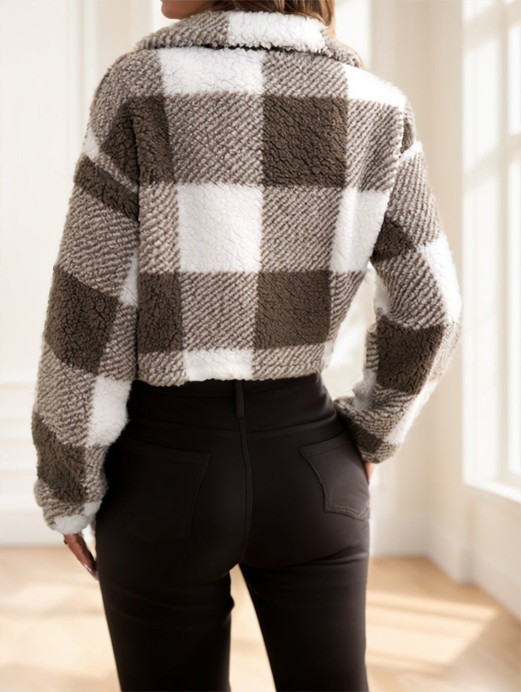 Veste Teddy à motif plaid – Douceur, chaleur & style vintage - Paris Aura