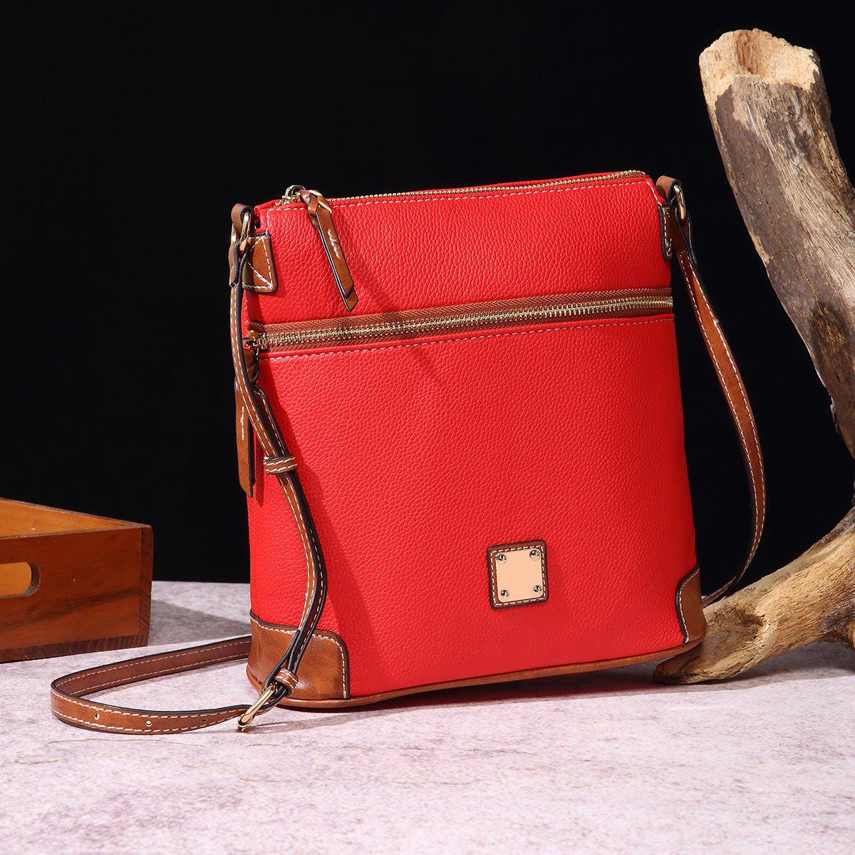 Clémence – Sac Bandoulière Effet Cuir Grainé Vintage - Paris Aura